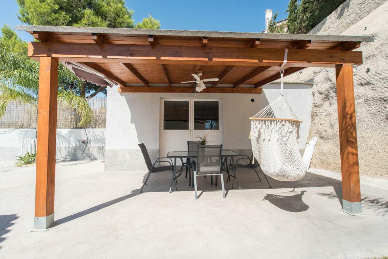 Las Casitas De Noah Monserrat Eksteriør billede